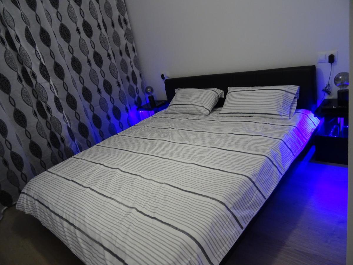 Boutique Apartment Near The Beach, 1 Gbps Wi-Fi Málaga Kültér fotó